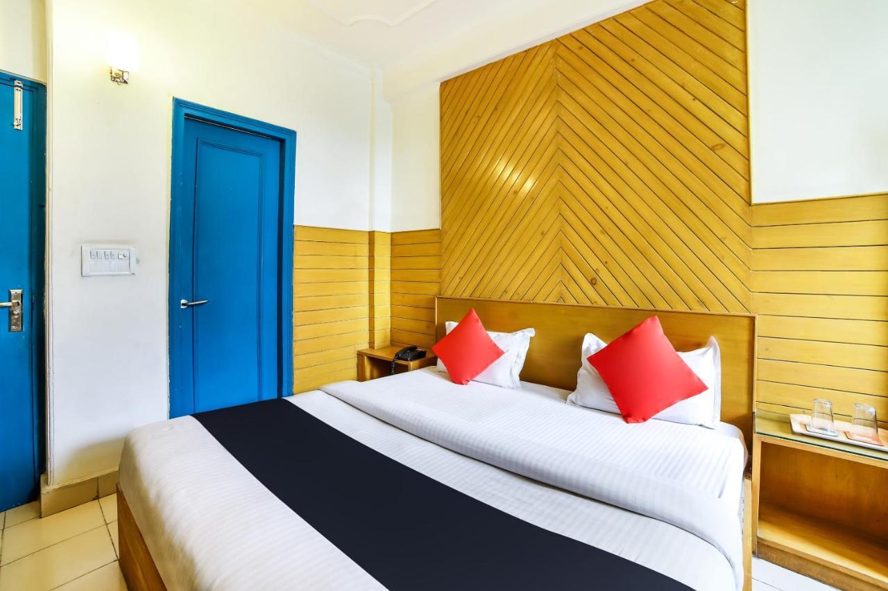 Capital O 48354 The Nest Neu-Delhi Exterior foto